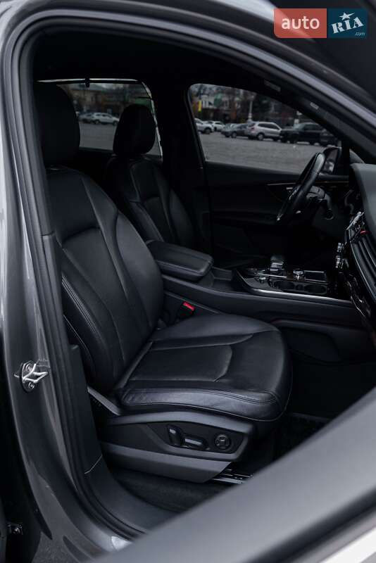 Внедорожник / Кроссовер Audi Q7 2017 в Харькове фото 42 Внедорожник / Кроссовер Audi Q7 2017 в Харькове