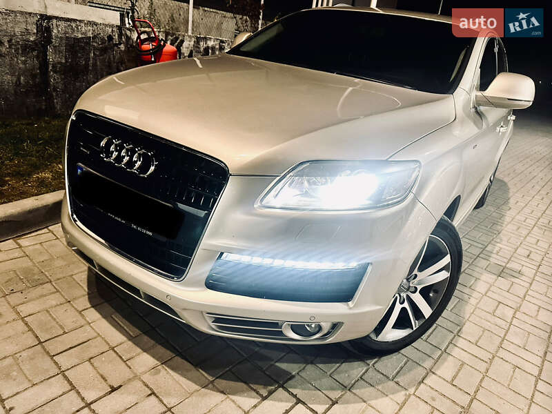 Внедорожник / Кроссовер Audi Q7 2007 в Нижней Апше
