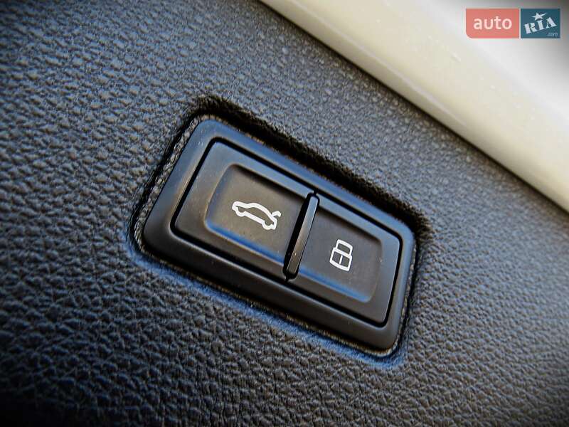 Позашляховик / Кросовер Audi Q7 2016 в Черкасах