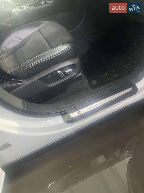 Позашляховик / Кросовер Audi Q7 2013 в Полтаві
