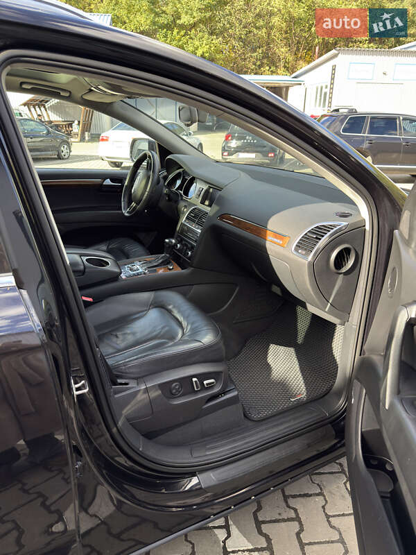 Внедорожник / Кроссовер Audi Q7 2015 в Хмельницком