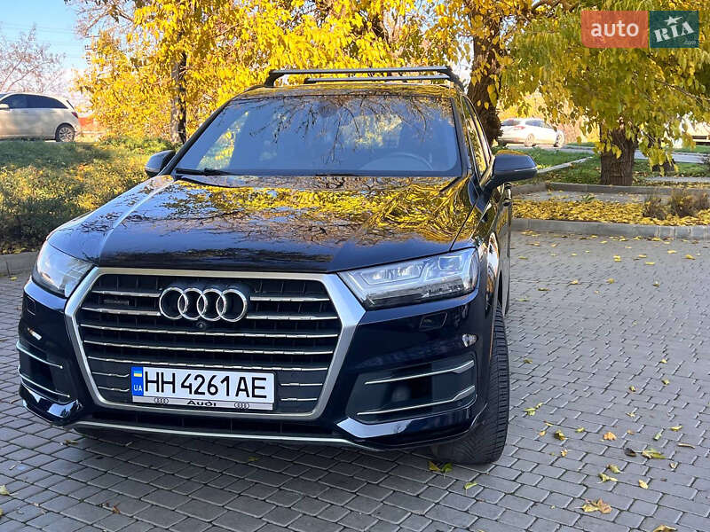 Позашляховик / Кросовер Audi Q7 2017 в Одесі