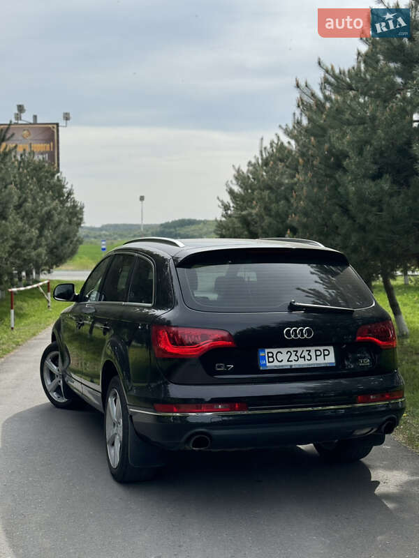 Позашляховик / Кросовер Audi Q7 2014 в Львові