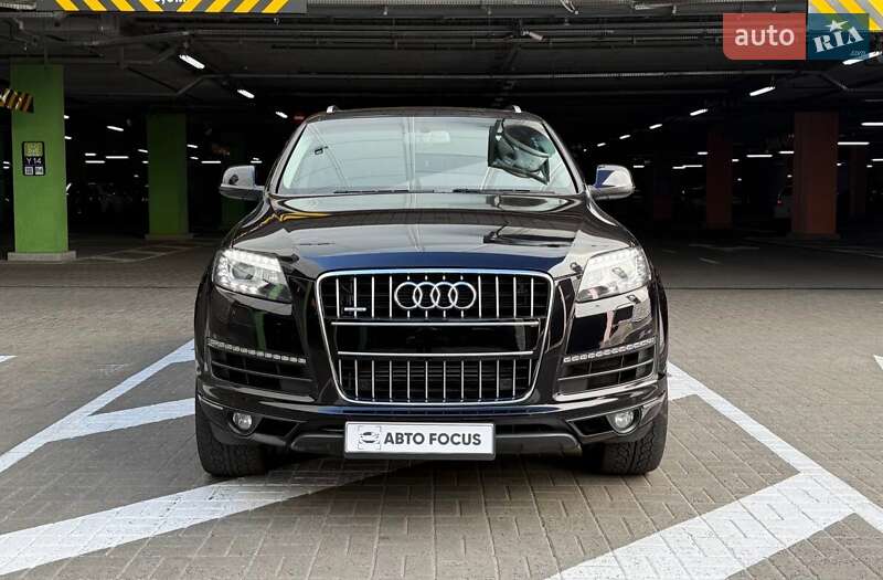 Внедорожник / Кроссовер Audi Q7 2015 в Киеве