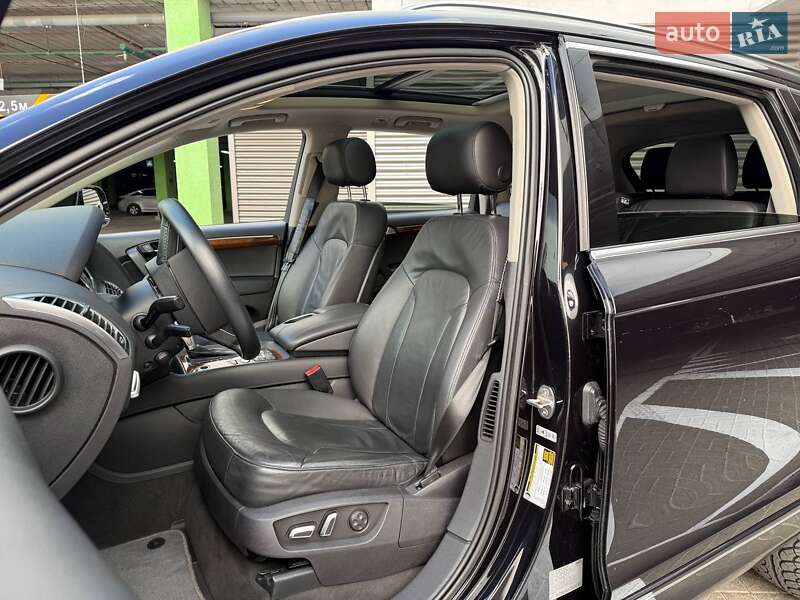 Внедорожник / Кроссовер Audi Q7 2015 в Киеве