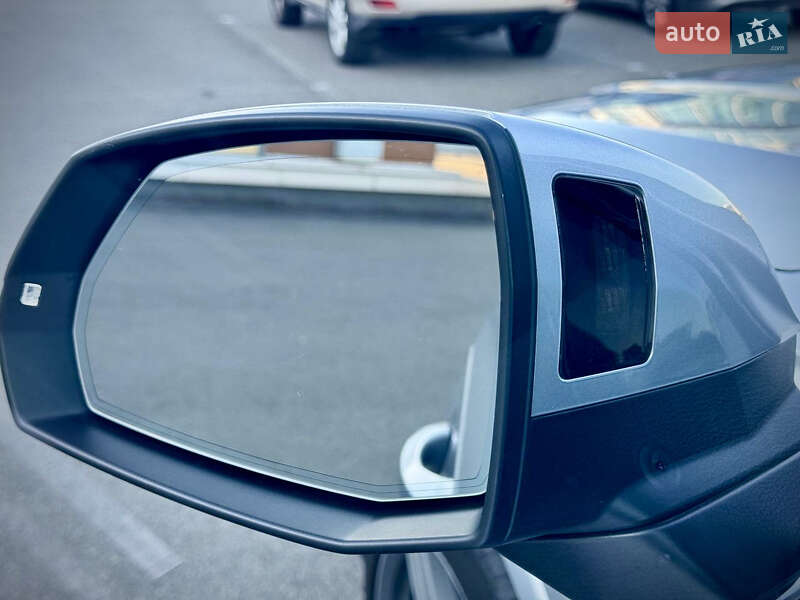 Позашляховик / Кросовер Audi Q7 2017 в Києві