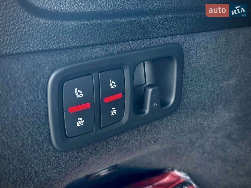 Позашляховик / Кросовер Audi Q7 2017 в Києві