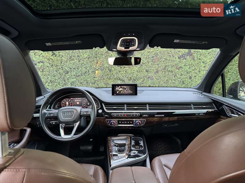 Внедорожник / Кроссовер Audi Q7 2016 в Киеве