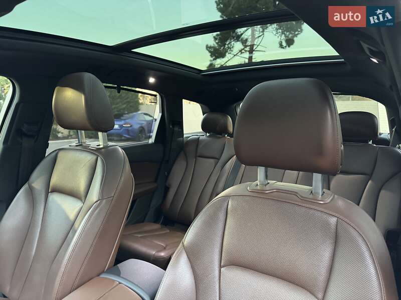 Внедорожник / Кроссовер Audi Q7 2016 в Киеве