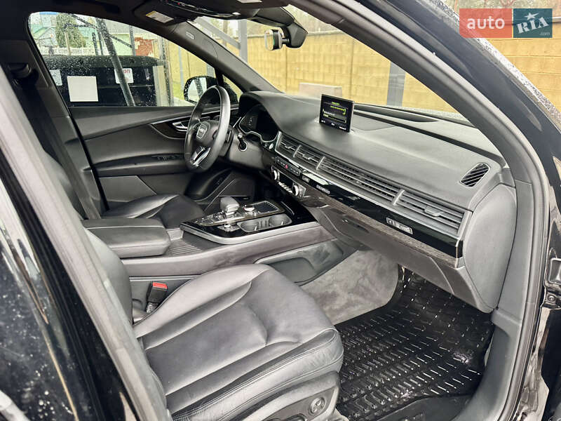 Позашляховик / Кросовер Audi Q7 2018 в Сарнах фото 18 Позашляховик / Кросовер Audi Q7 2018 в Сарнах