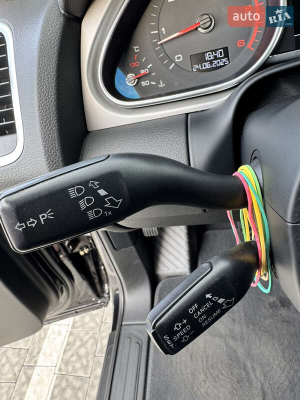 Позашляховик / Кросовер Audi Q7 2015 в Львові