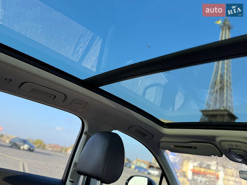 Позашляховик / Кросовер Audi Q7 2015 в Харкові