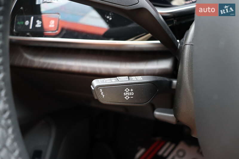 Внедорожник / Кроссовер Audi Q7 2022 в Львове