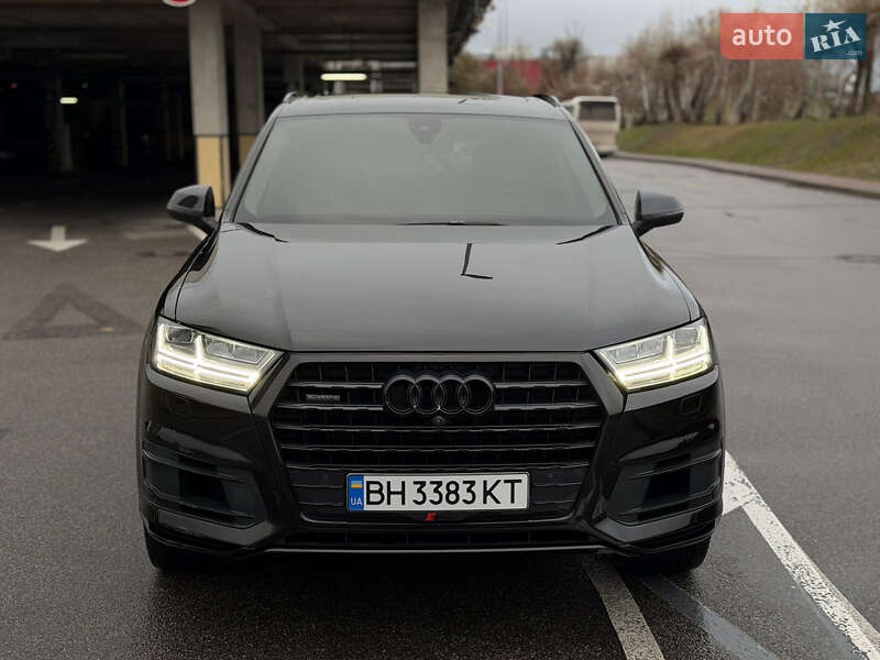Внедорожник / Кроссовер Audi Q7 2017 в Киеве