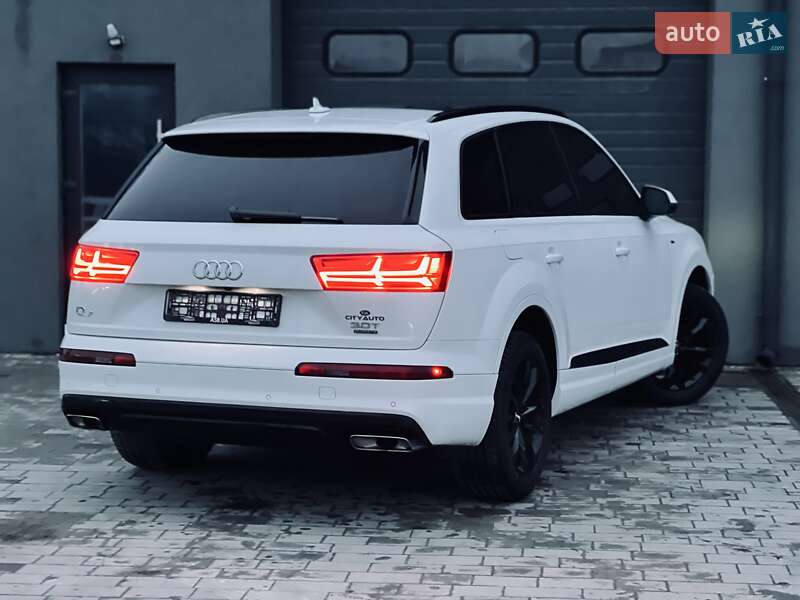 Позашляховик / Кросовер Audi Q7 2019 в Тернополі
