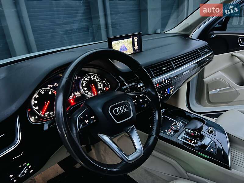 Позашляховик / Кросовер Audi Q7 2019 в Тернополі