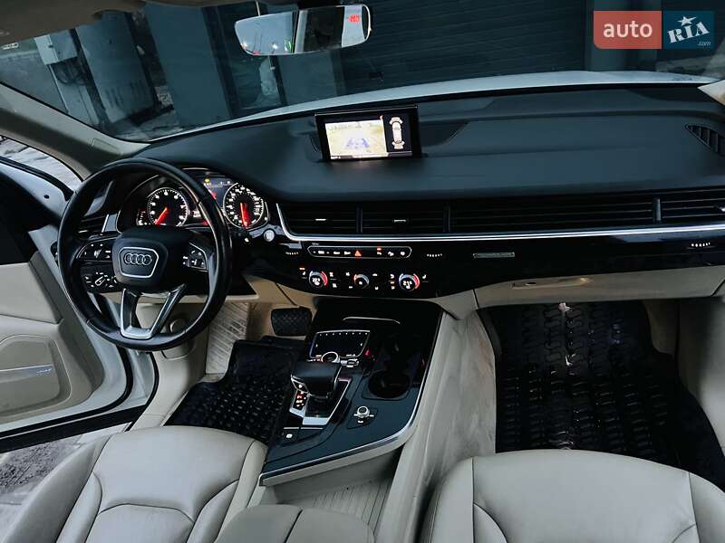 Позашляховик / Кросовер Audi Q7 2019 в Тернополі