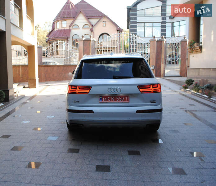 Внедорожник / Кроссовер Audi Q7 2016 в Тячеве