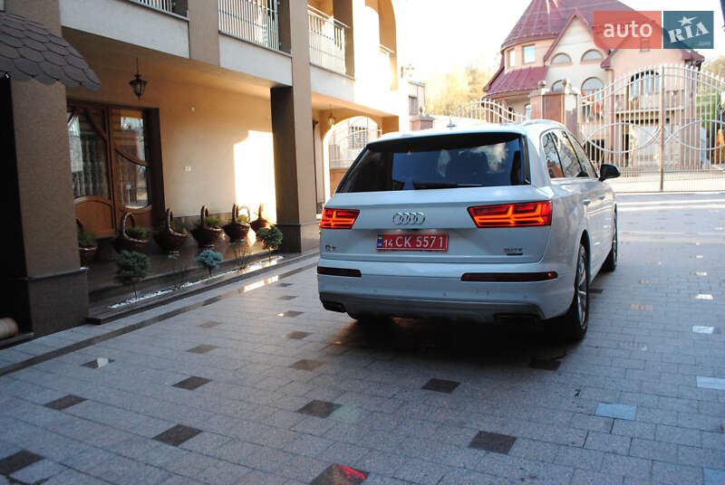 Внедорожник / Кроссовер Audi Q7 2016 в Тячеве