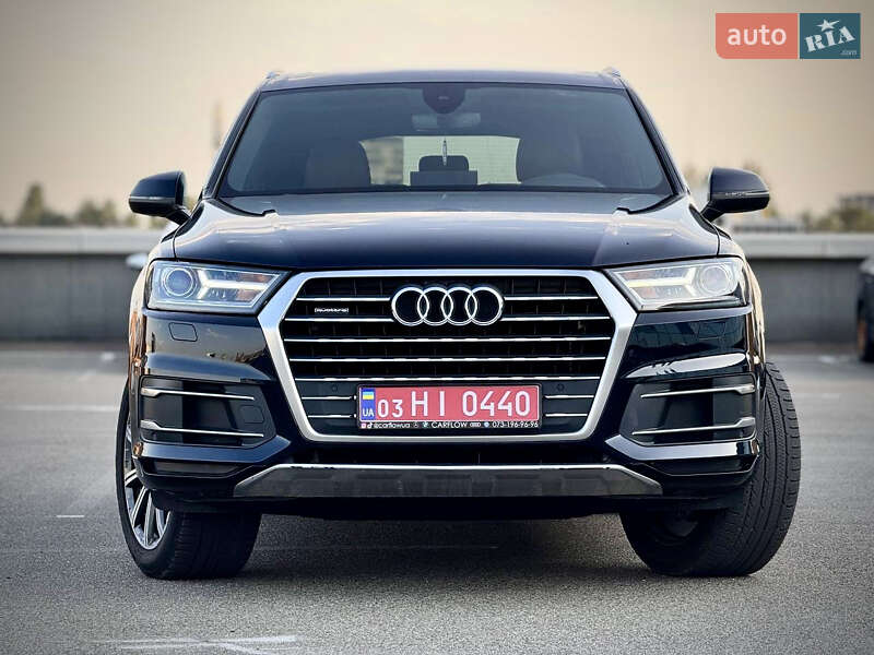 Позашляховик / Кросовер Audi Q7 2018 в Києві