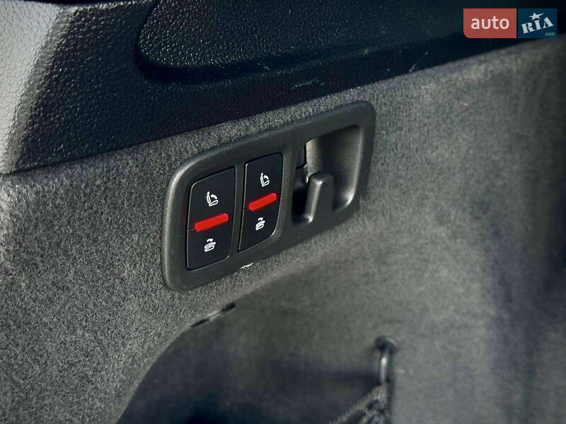 Позашляховик / Кросовер Audi Q7 2018 в Києві