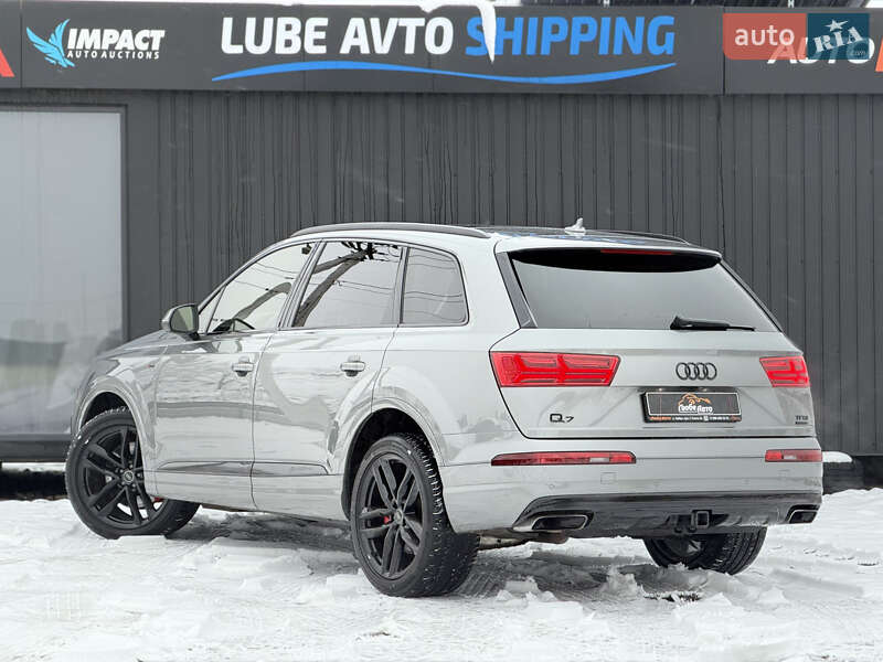 Позашляховик / Кросовер Audi Q7 2018 в Львові