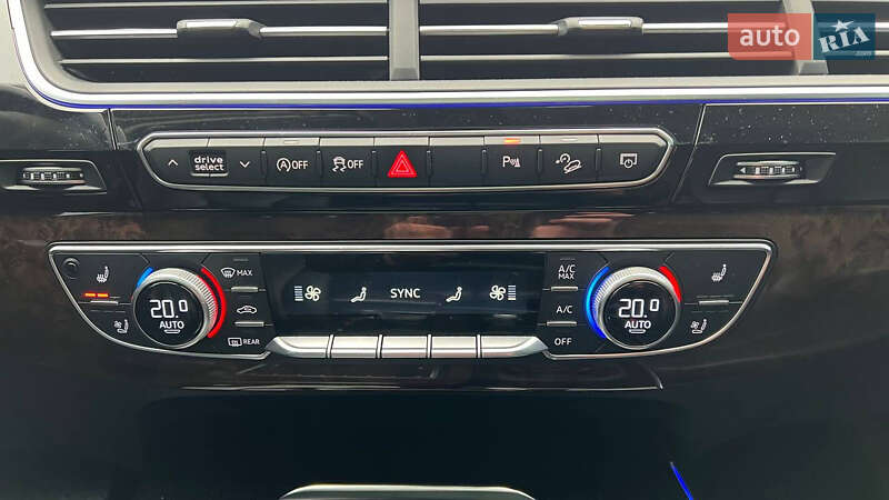 Позашляховик / Кросовер Audi Q7 2017 в Львові