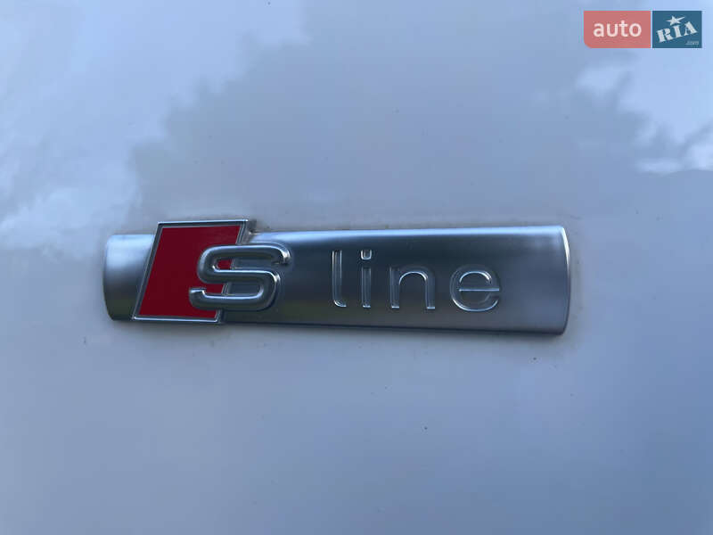 Позашляховик / Кросовер Audi Q7 2017 в Дніпрі