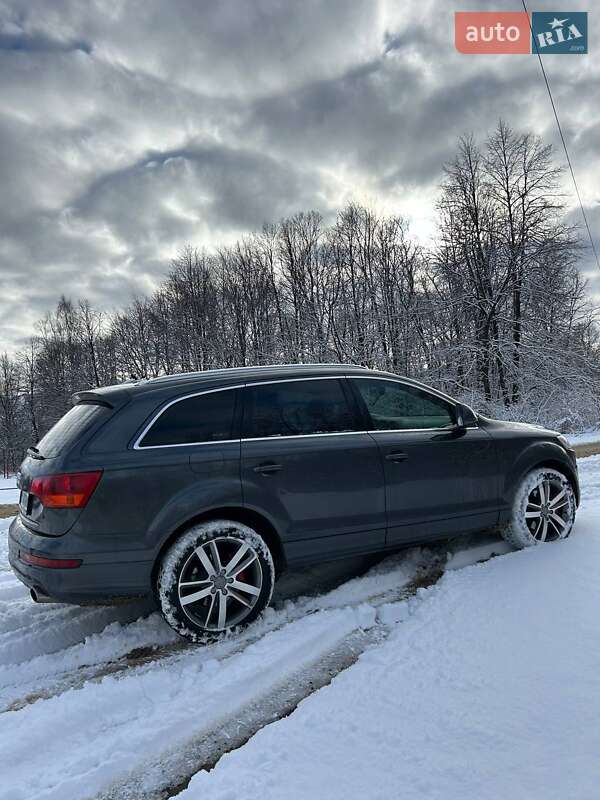 Позашляховик / Кросовер Audi Q7 2007 в Калуші
