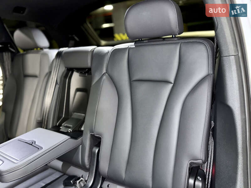 Позашляховик / Кросовер Audi Q7 2019 в Києві
