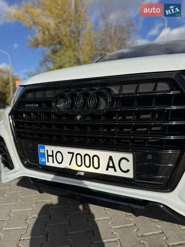 Внедорожник / Кроссовер Audi Q7 2016 в Тернополе