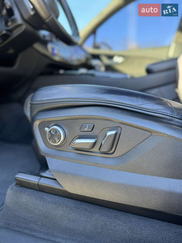 Внедорожник / Кроссовер Audi Q7 2016 в Тернополе