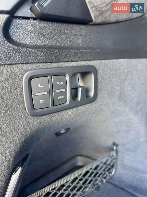 Внедорожник / Кроссовер Audi Q7 2016 в Тернополе