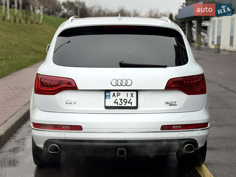 Позашляховик / Кросовер Audi Q7 2014 в Києві