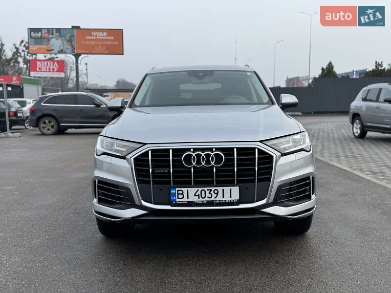 Позашляховик / Кросовер Audi Q7 2021 в Полтаві