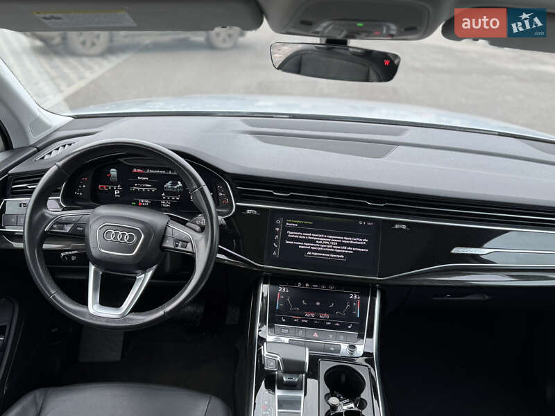 Позашляховик / Кросовер Audi Q7 2021 в Полтаві