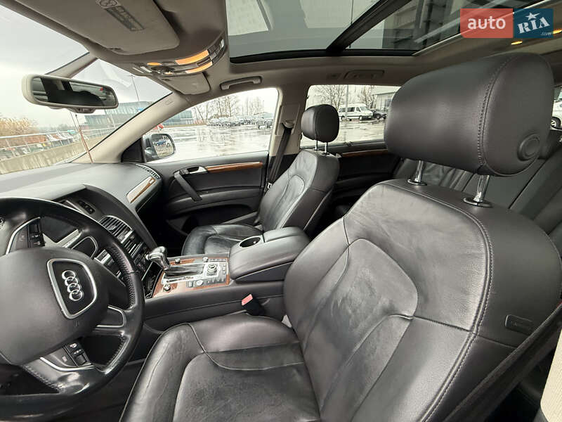 Позашляховик / Кросовер Audi Q7 2015 в Києві
