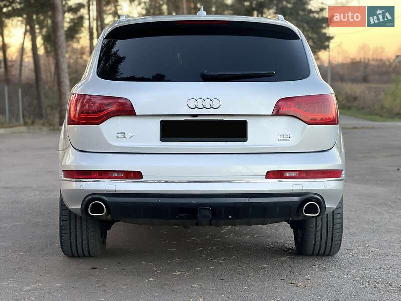 Позашляховик / Кросовер Audi Q7 2013 в Вінниці