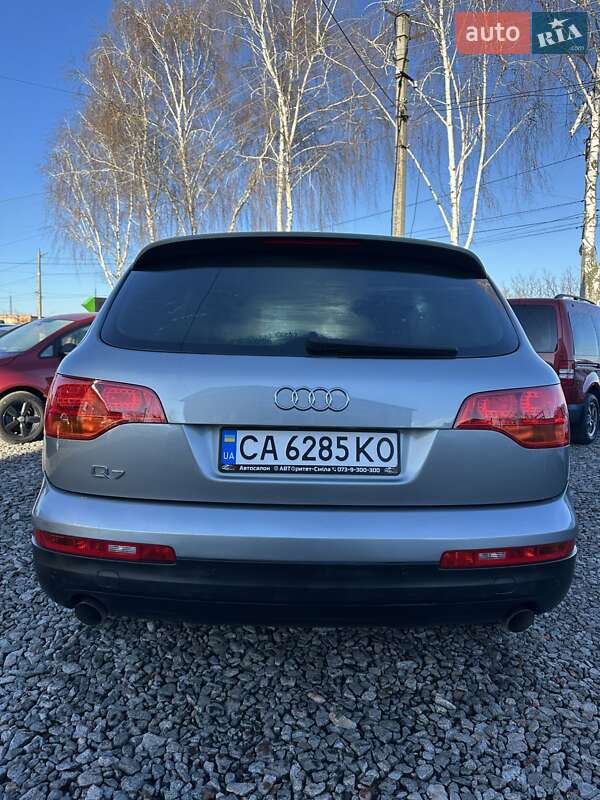 Внедорожник / Кроссовер Audi Q7 2009 в Смеле