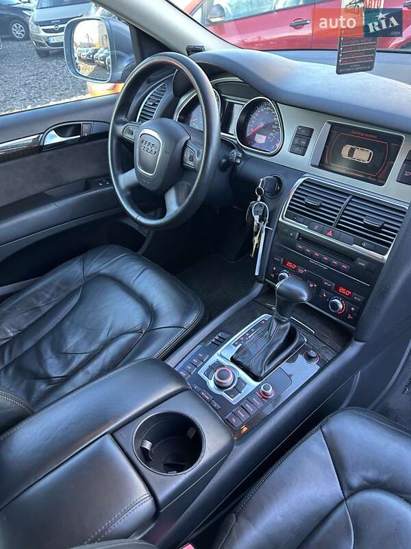 Внедорожник / Кроссовер Audi Q7 2009 в Смеле