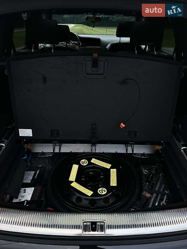 Позашляховик / Кросовер Audi Q7 2015 в Києві