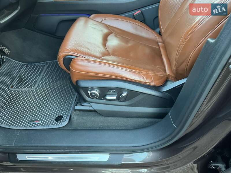 Позашляховик / Кросовер Audi Q7 2017 в Лохвиці