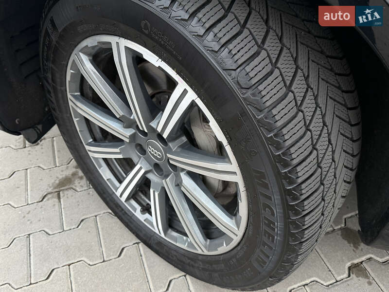 Позашляховик / Кросовер Audi Q7 2017 в Києві фото 18 Позашляховик / Кросовер Audi Q7 2017 в Києві