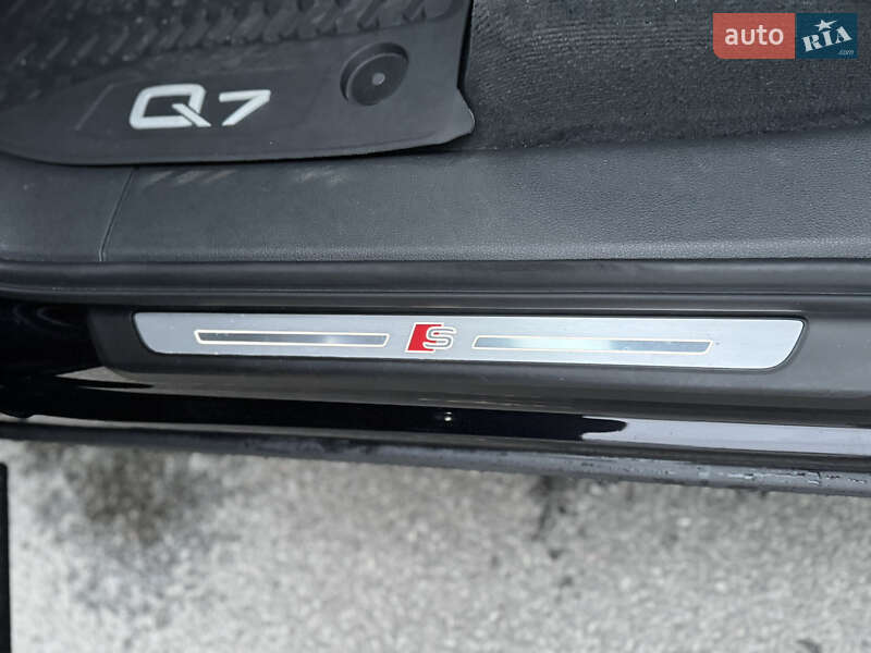 Внедорожник / Кроссовер Audi Q7 2019 в Киеве фото 39 Внедорожник / Кроссовер Audi Q7 2019 в Киеве