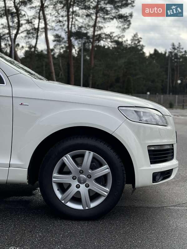 Внедорожник / Кроссовер Audi Q7 2009 в Киеве