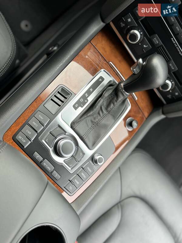 Внедорожник / Кроссовер Audi Q7 2009 в Киеве