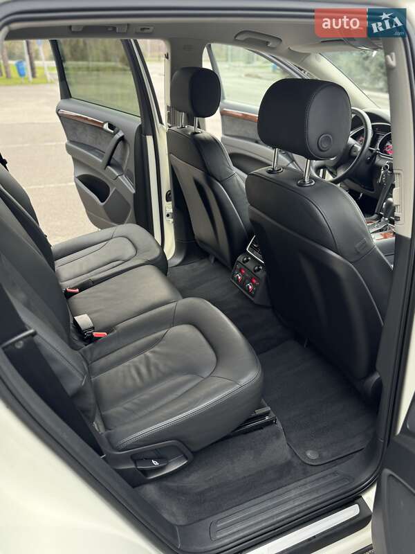 Внедорожник / Кроссовер Audi Q7 2009 в Киеве