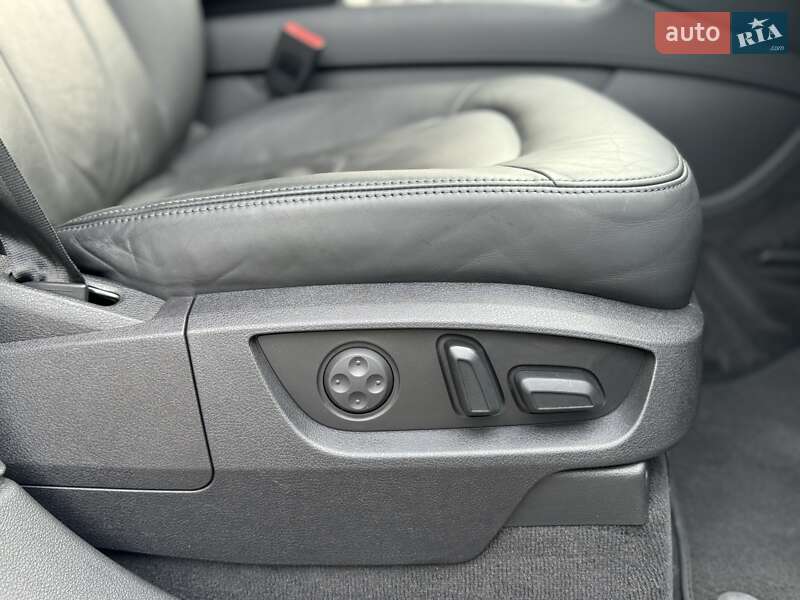 Внедорожник / Кроссовер Audi Q7 2009 в Киеве