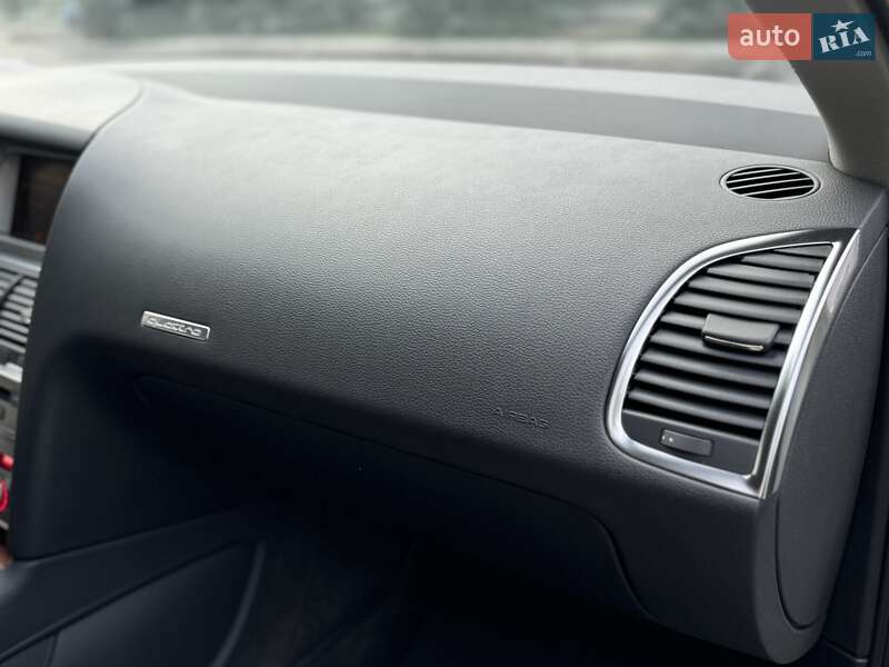 Внедорожник / Кроссовер Audi Q7 2009 в Киеве