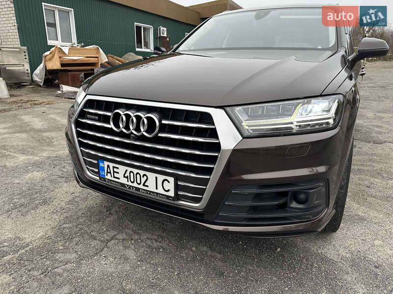 Audi Q7 2016